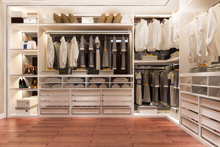 Walk in closet