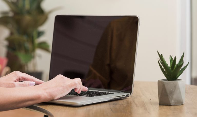 mengupgrade laptop
