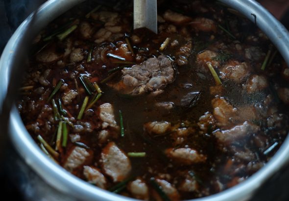 Memasak rawon